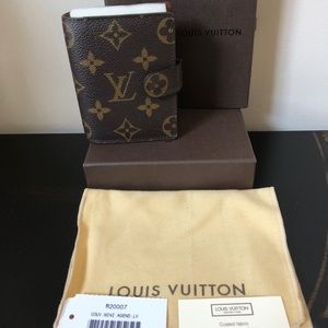 LOUIS VUITTON mini agenda